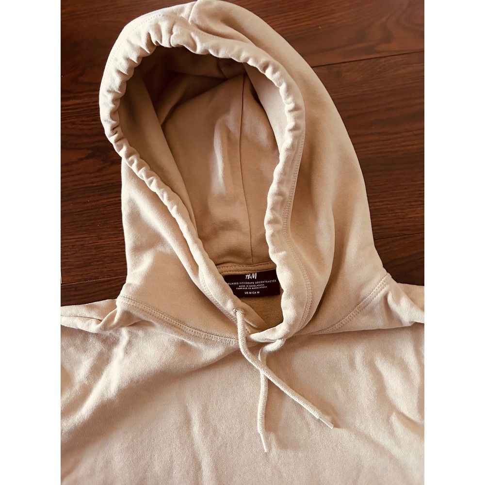 H & M Relaxed Fit Hoodie Mens M Medium Beige Tan Pullover Sweatshirt College - Picture 4 of 11